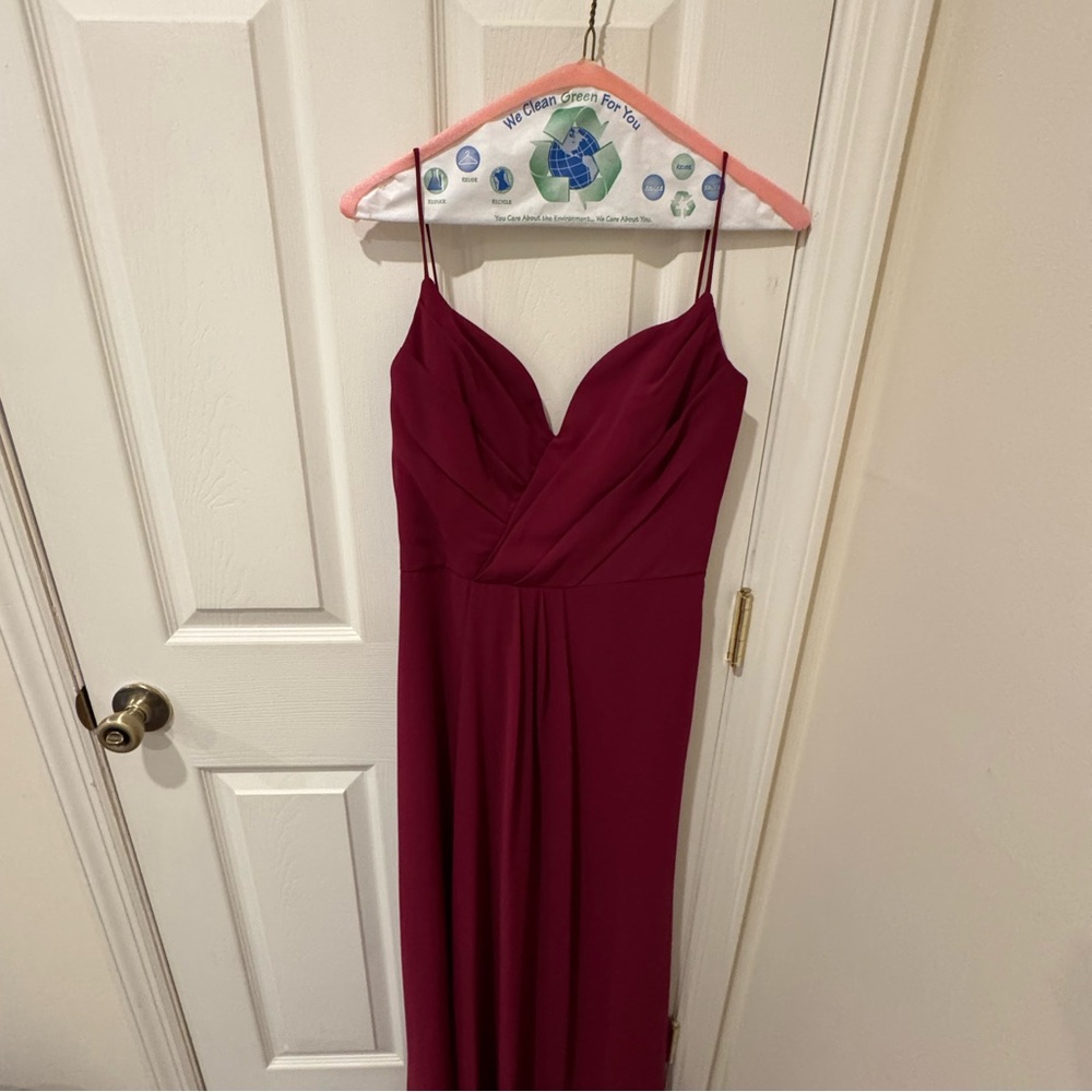 Size 6 Burgundy Thin Strap Hayley Paige Occasions Floorlength Bridesmaid Dress